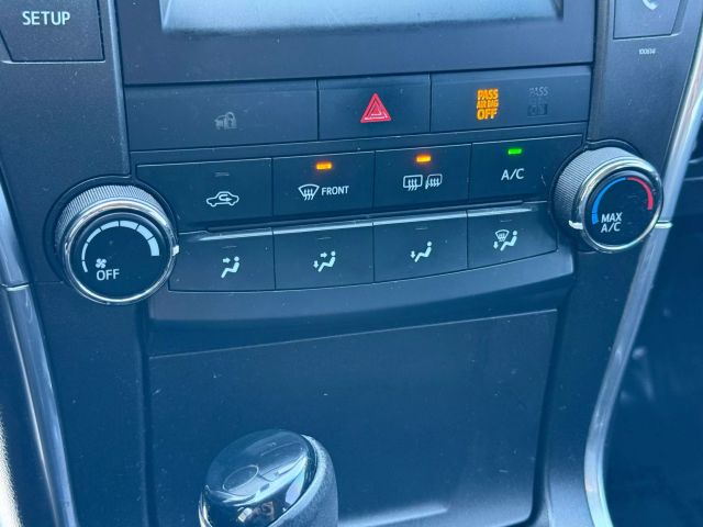 Vehicle image 36 of 49