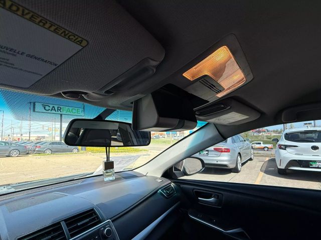 Vehicle image 39 of 49