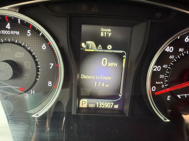 Vehicle image 10 of 30