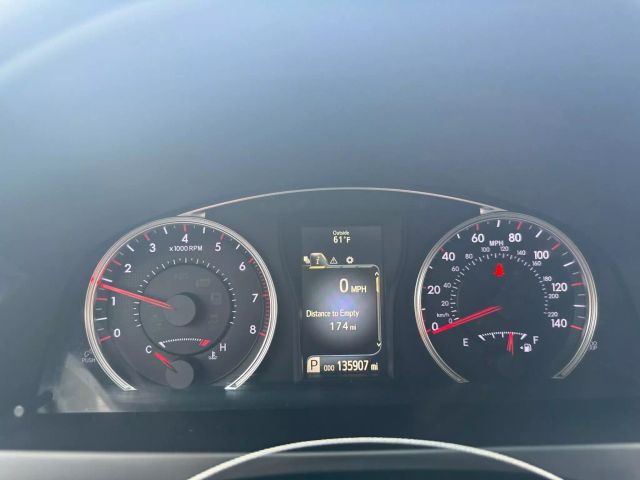 Vehicle image 9 of 30