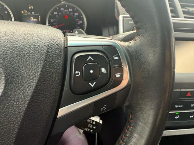 Vehicle image 11 of 30