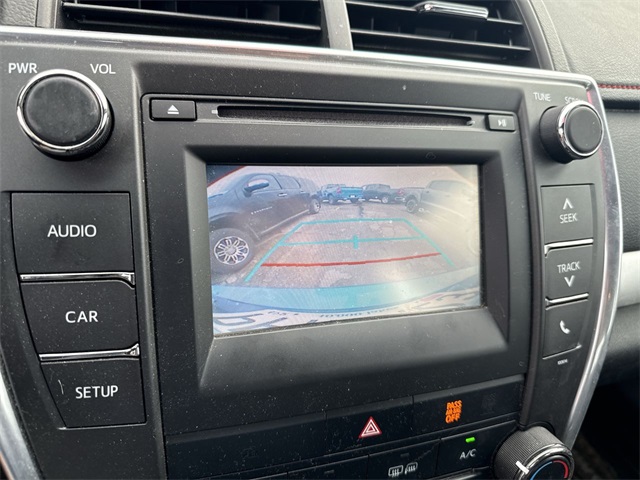 Vehicle image 5 of 6