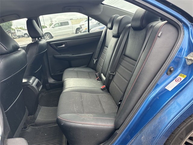 Vehicle image 3 of 6