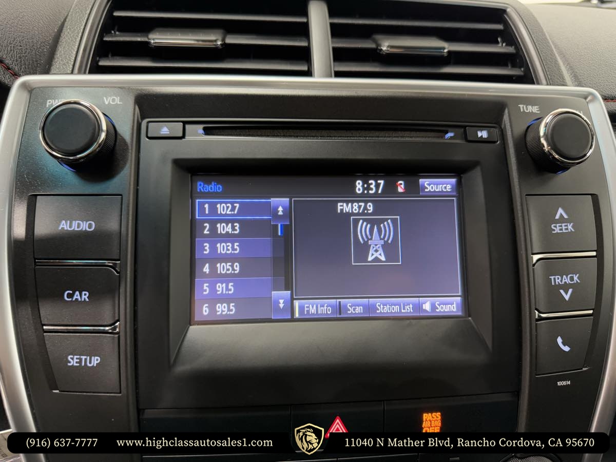 Vehicle image 29 of 45