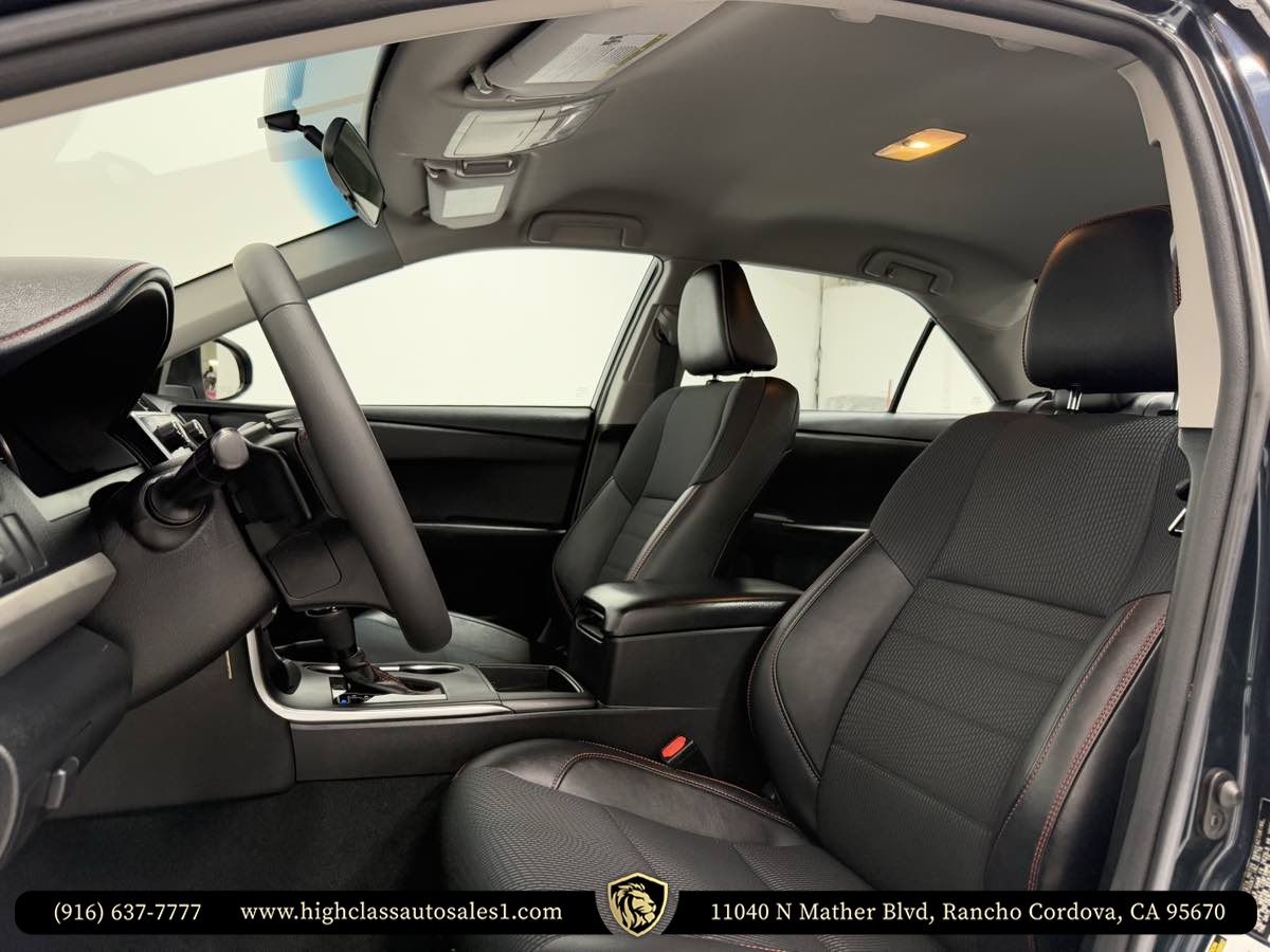 Vehicle image 15 of 45