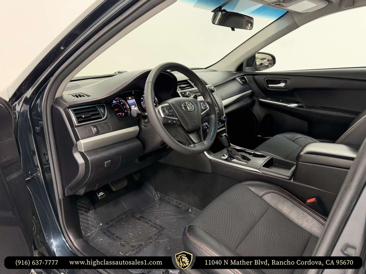 Vehicle image 16 of 45
