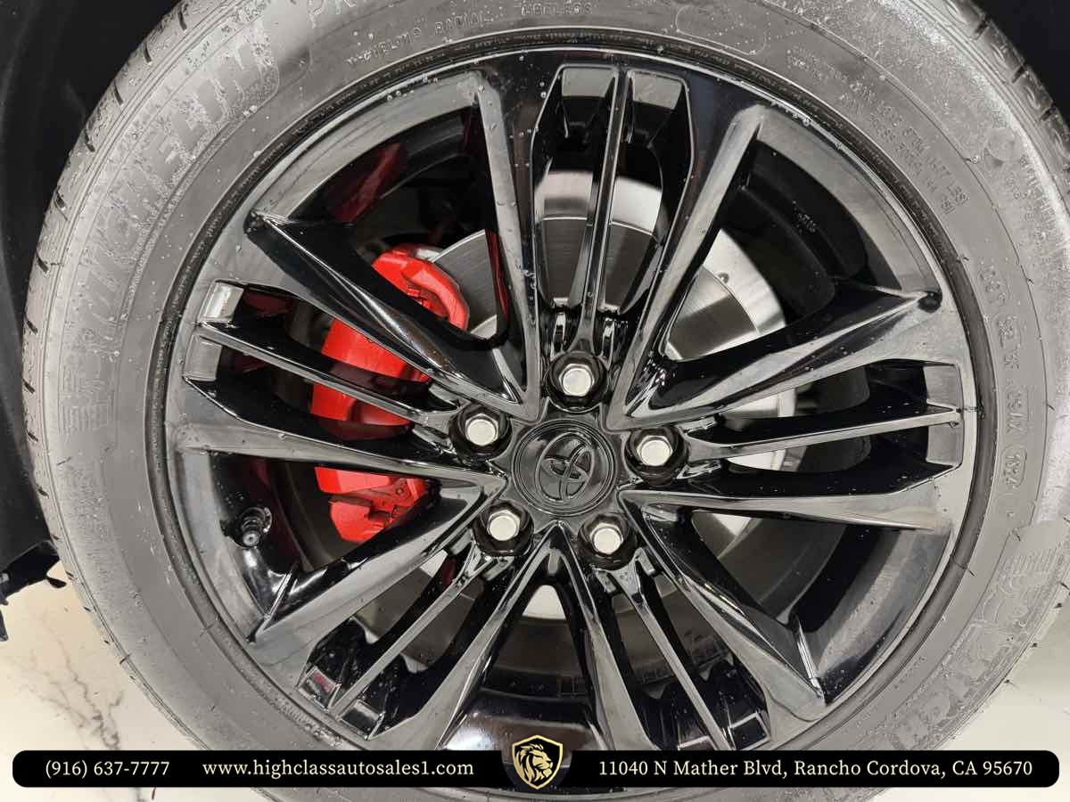 Vehicle image 42 of 45