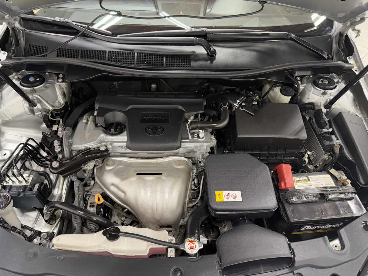 Vehicle image 50 of 53
