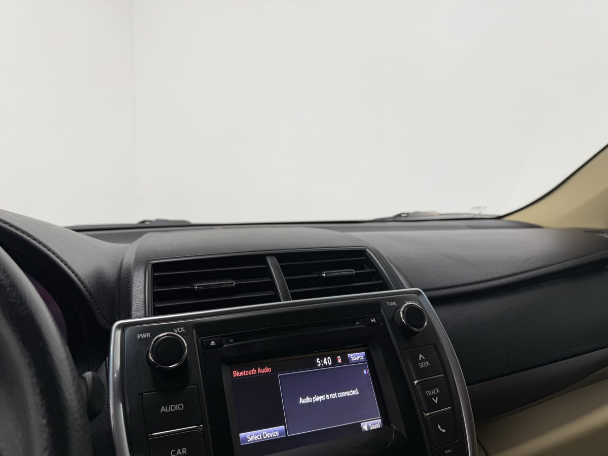 Vehicle image 37 of 53