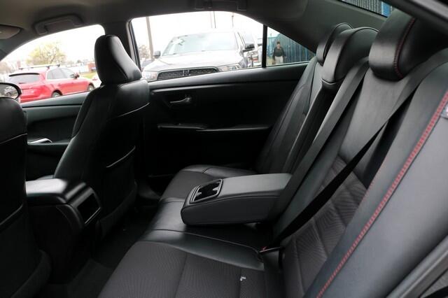 Vehicle image 9 of 16