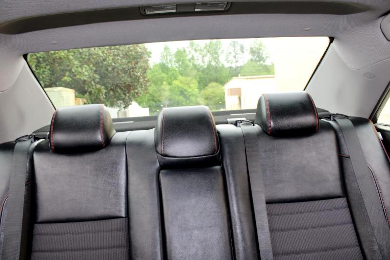 Vehicle image 17 of 30