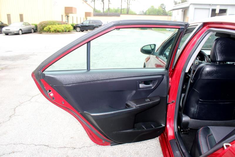 Vehicle image 23 of 30