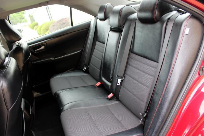 Vehicle image 16 of 30