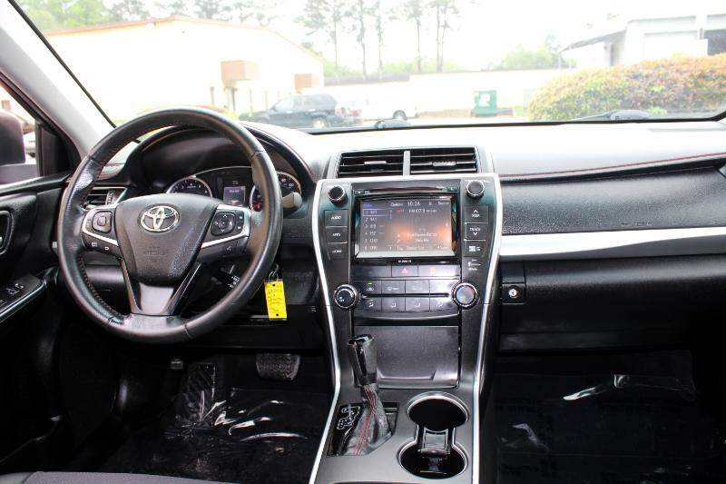 Vehicle image 11 of 30