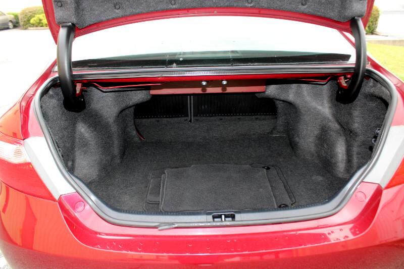 Vehicle image 20 of 30