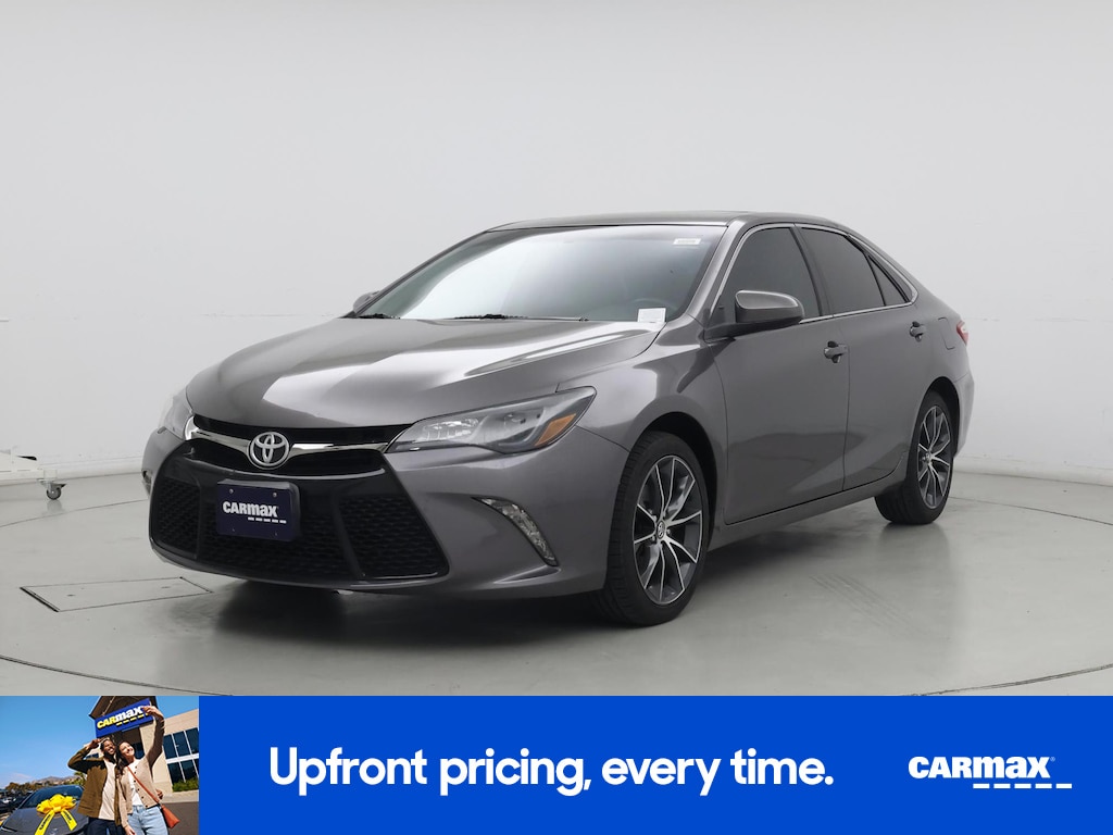 2017 Toyota Camry XSE Image 1 of 25