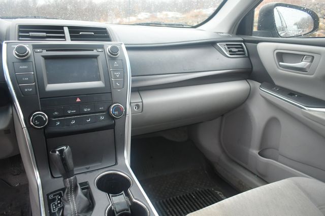 Vehicle image 8 of 15