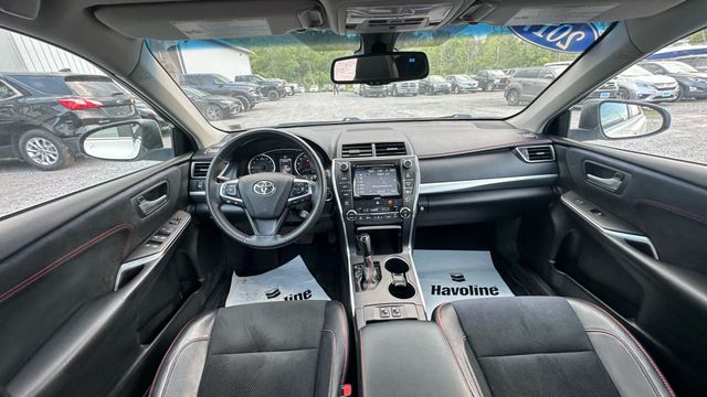 Vehicle image 25 of 49