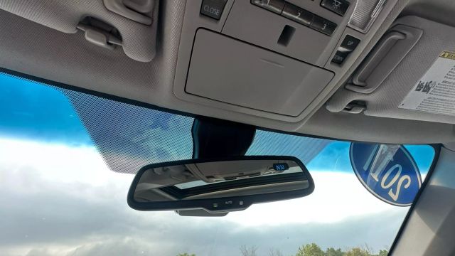 Vehicle image 48 of 49