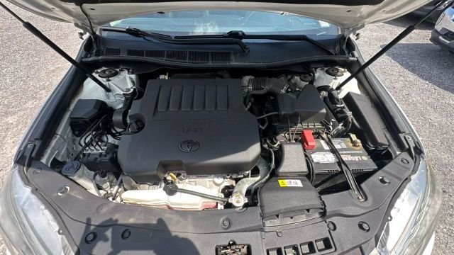 Vehicle image 9 of 49