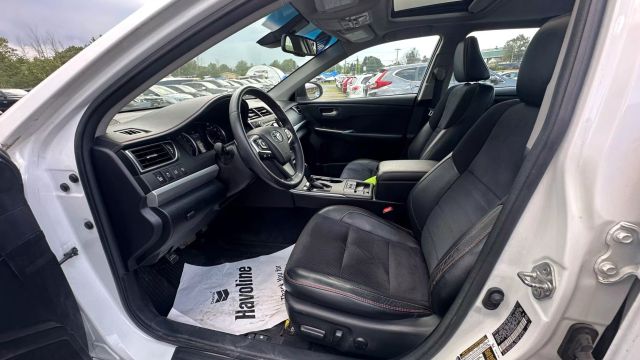 Vehicle image 22 of 49