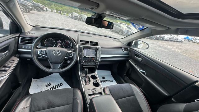 Vehicle image 26 of 49