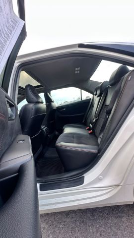 Vehicle image 23 of 49