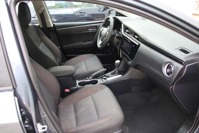 Vehicle image 27 of 28