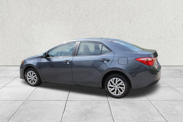 Vehicle image 8 of 28