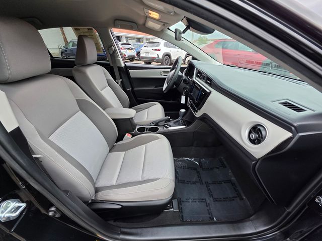 Vehicle image 10 of 39