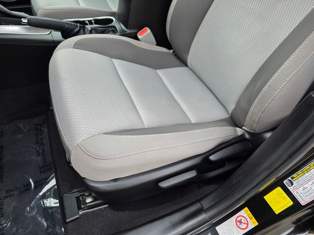 Vehicle image 16 of 39