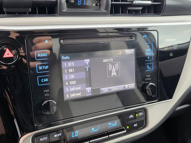 Vehicle image 26 of 39