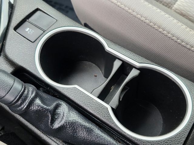 Vehicle image 32 of 39