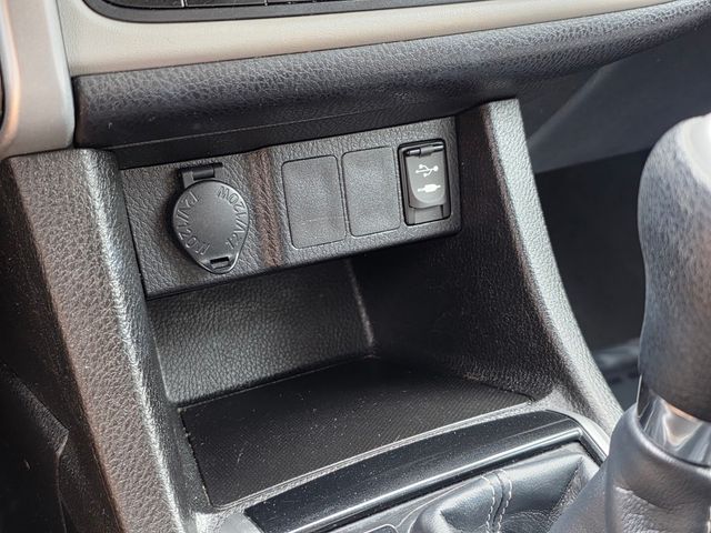 Vehicle image 29 of 39