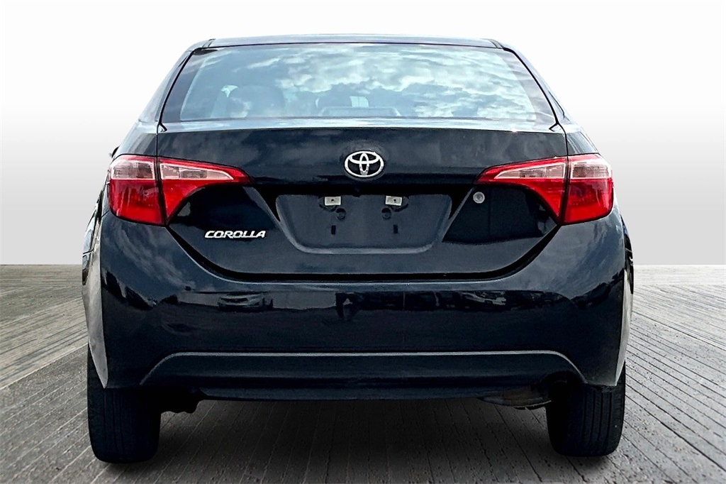 Vehicle image 4 of 31
