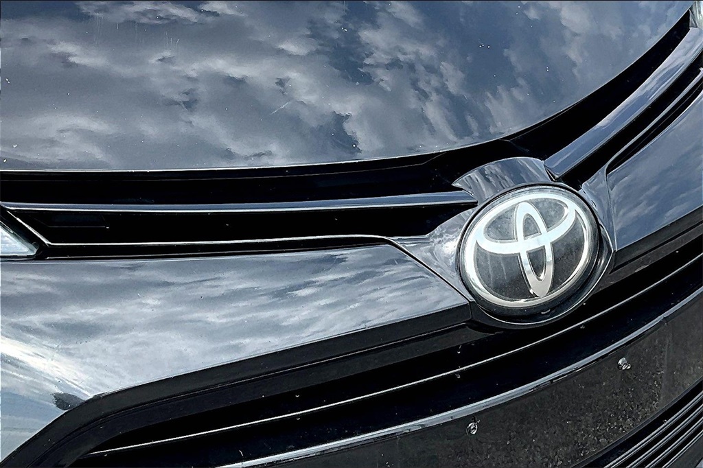 Vehicle image 29 of 31