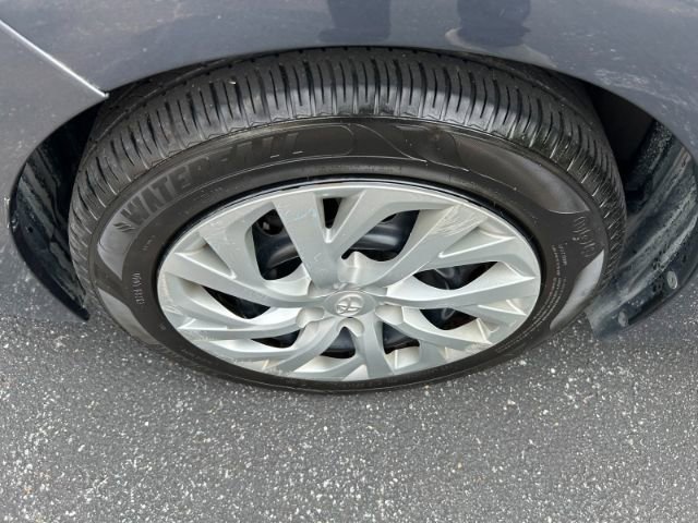 Vehicle image 9 of 47