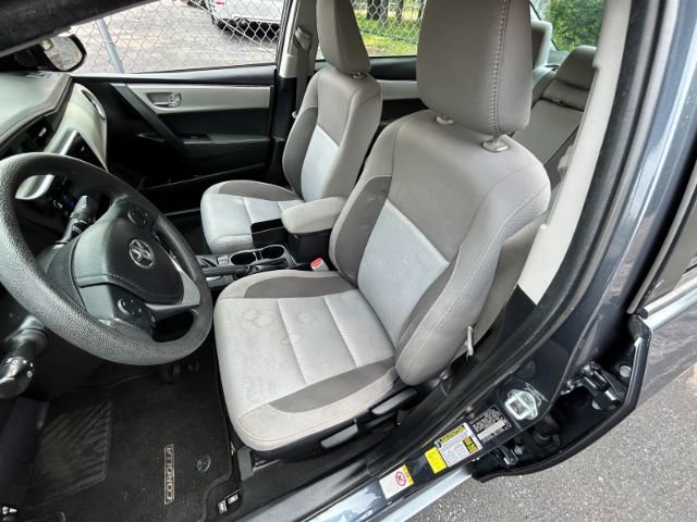 Vehicle image 18 of 47