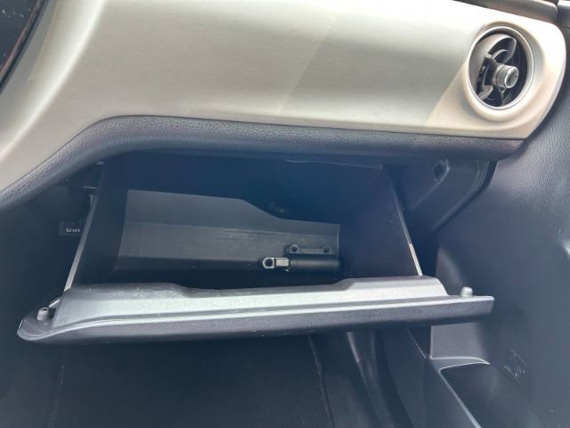 Vehicle image 43 of 47