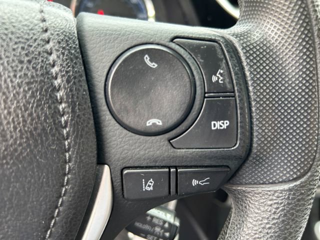Vehicle image 35 of 47