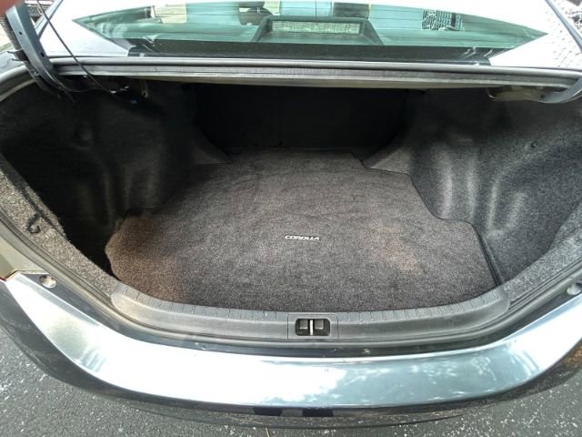 Vehicle image 17 of 47