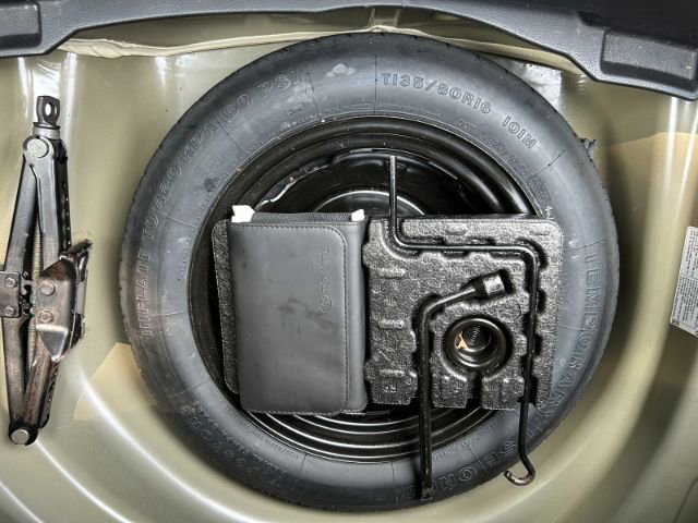 Vehicle image 14 of 47