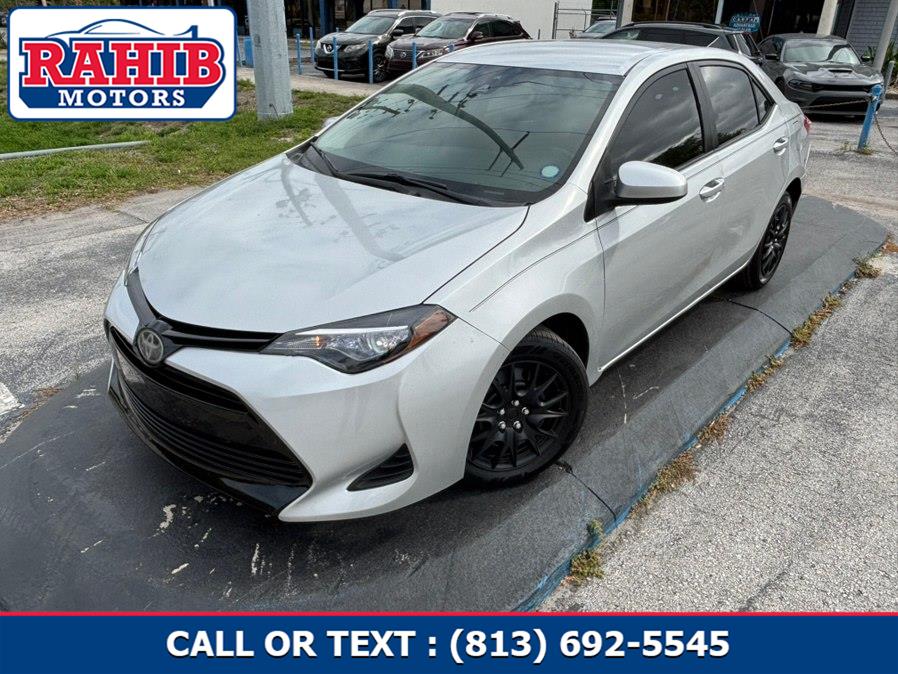 2017 Toyota Corolla LE Image 2 of 34
