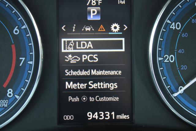 Vehicle image 20 of 40