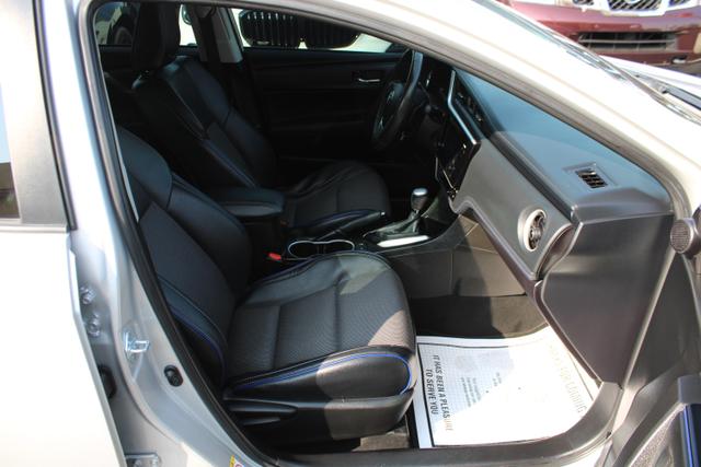 Vehicle image 33 of 40