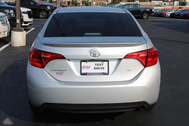 Vehicle image 5 of 40