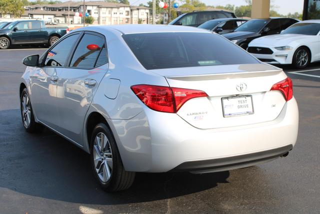 Vehicle image 6 of 40