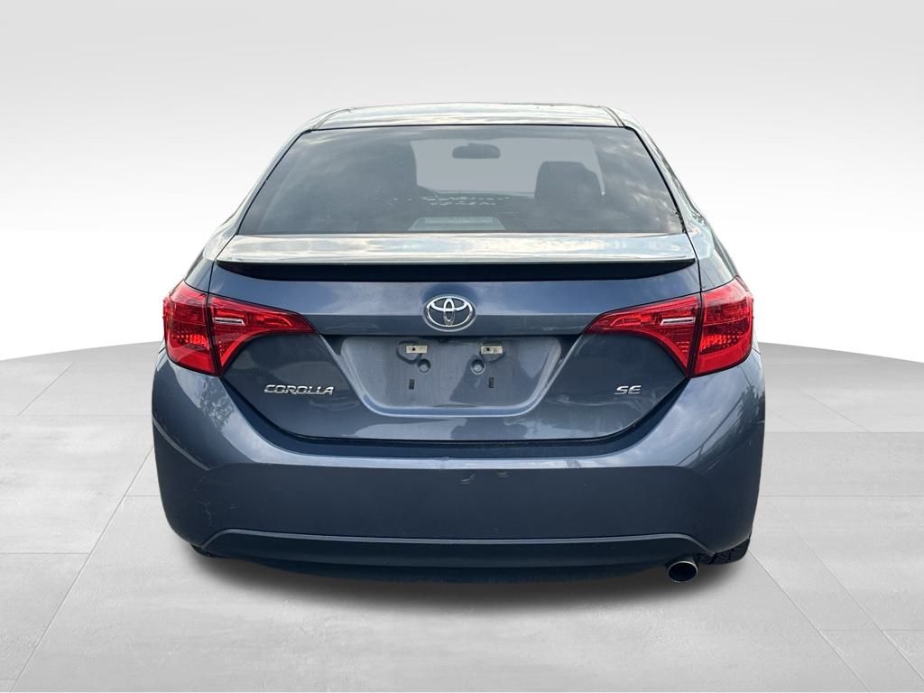 Vehicle image 3 of 20