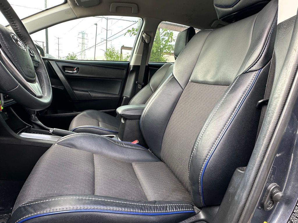Vehicle image 7 of 20