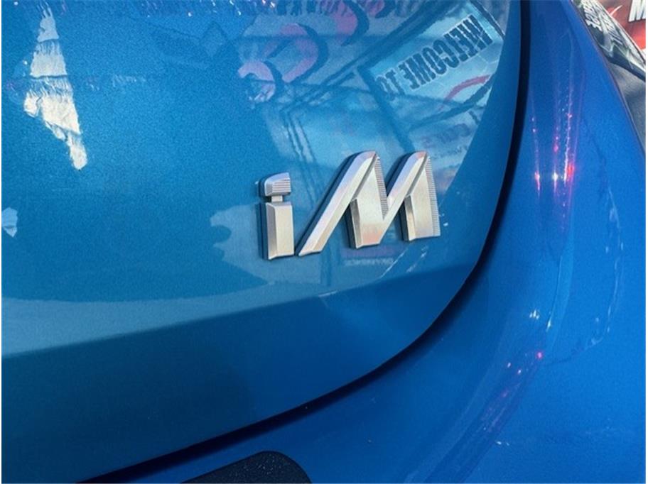 Vehicle image 13 of 30